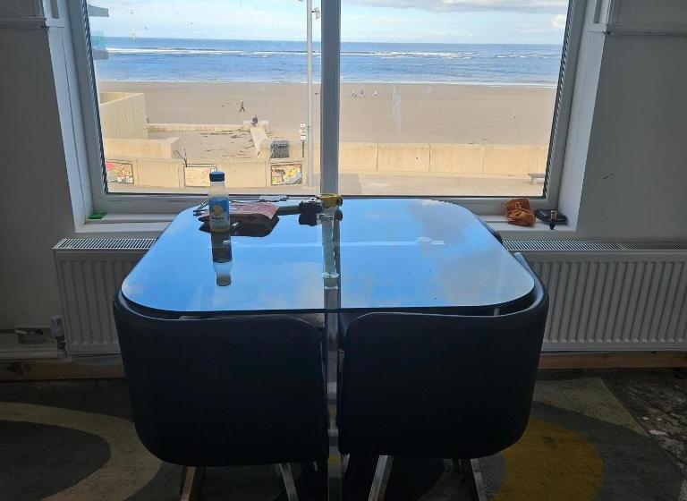 Апартаменты 2 Спальни, Redcar Seaview Apartments