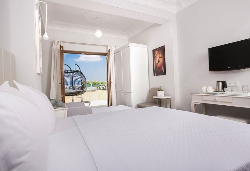 Номер Стандарт, Ascot Hotel Büyükada