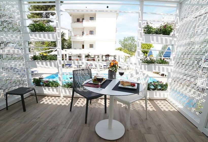 Номер Стандарт, Ascot Hotel Büyükada