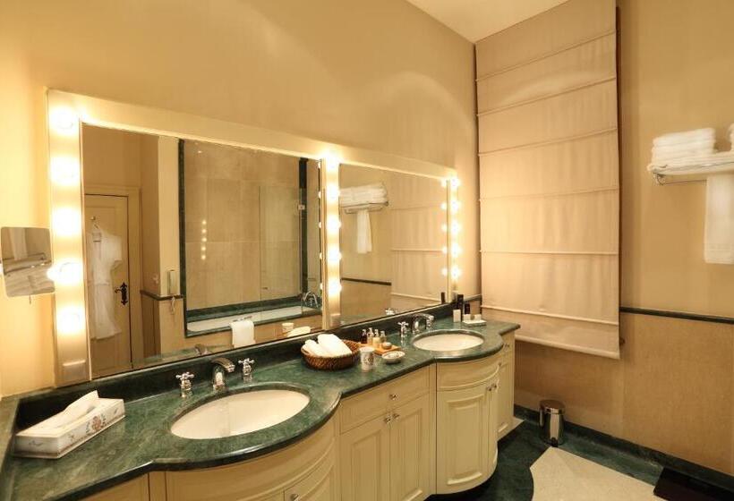 Junior Suite, Divan Cukurhan