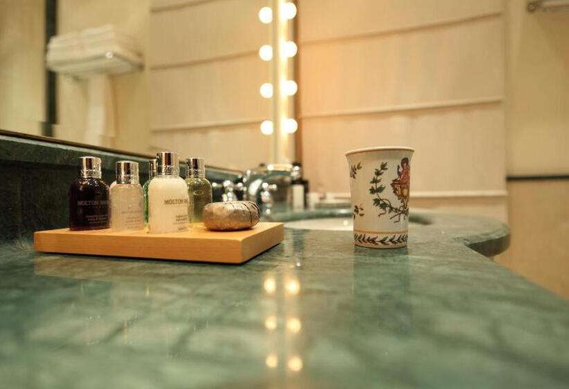 Royal Suite, Divan Cukurhan