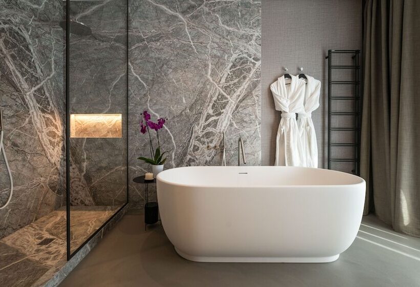سوییت جونیور لوکس, Duparc Contemporary Suites