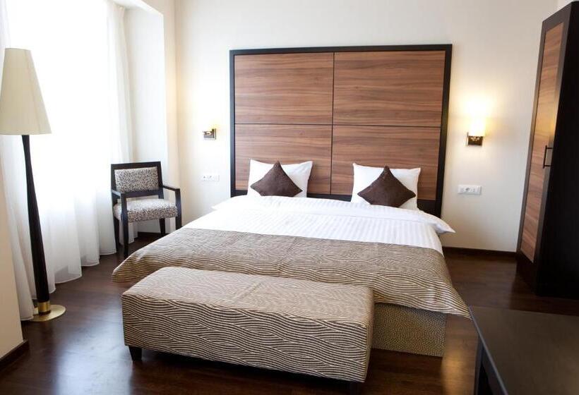 Suite Junior, Europa Royale Bucharest