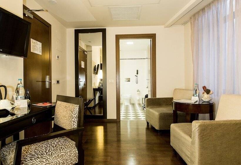 Camera Standard, Europa Royale Bucharest