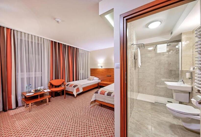 Номер Deluxe, Gromada Warszawa Centrum