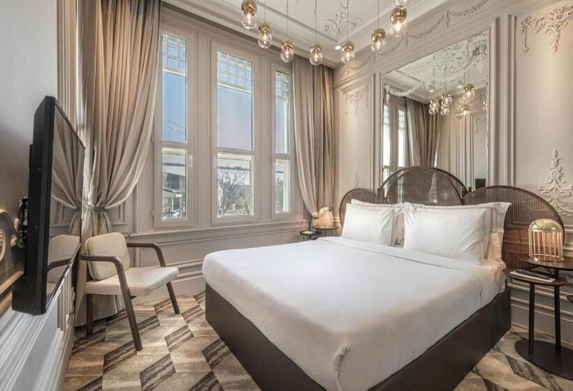 Deluxe Suite with Views, The Stay Bosphorus