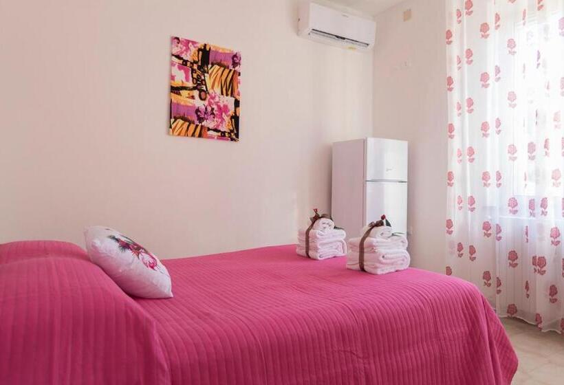 Номер Стандарт Кровать Кинг Адаптированный для Инвалидов, B&b Nonno Peppe