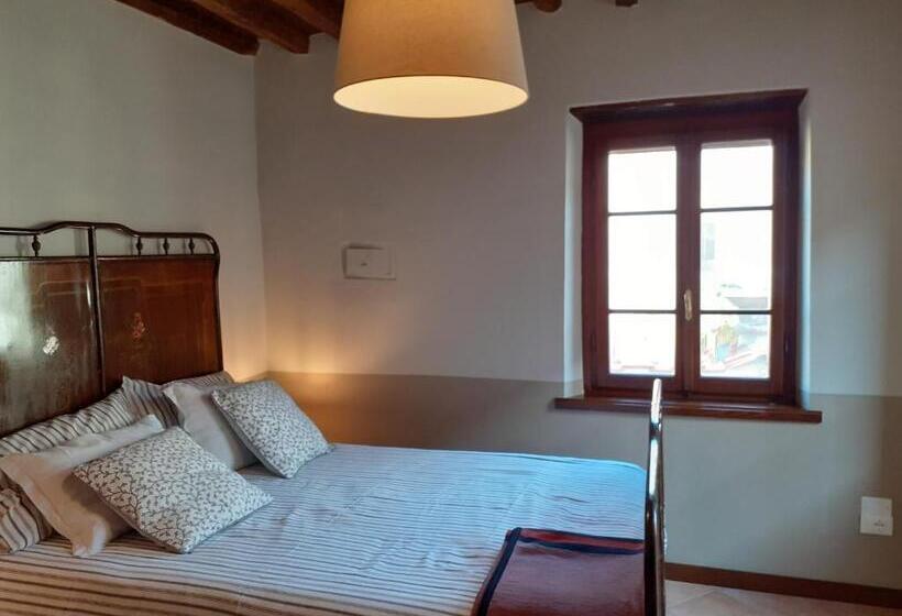 Standard room with outdoor bath, Casa Nostra Camaiore