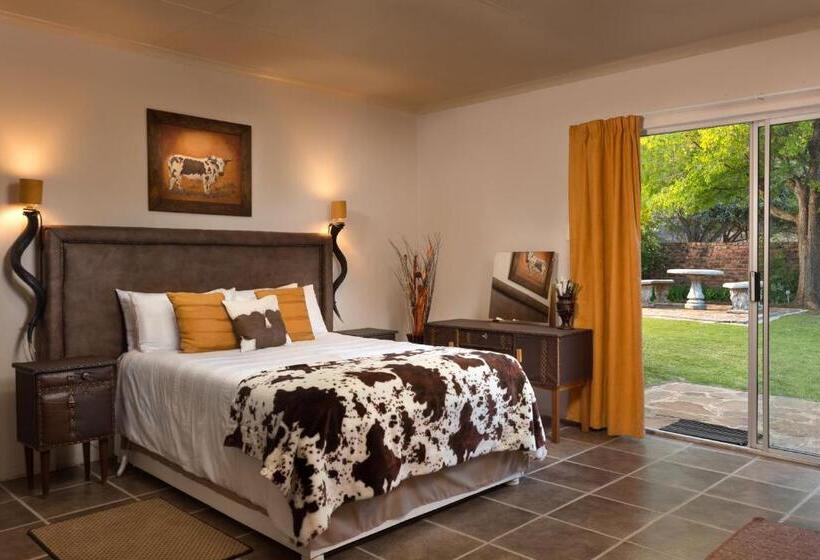 Семейный Номер Вид на Сад, Hillside Guest House