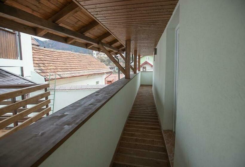 标准间带露台, Brasha Residence