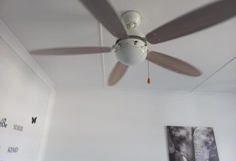 Quarto Estandar, Come Home In Oudtshoorn Self Catering Units