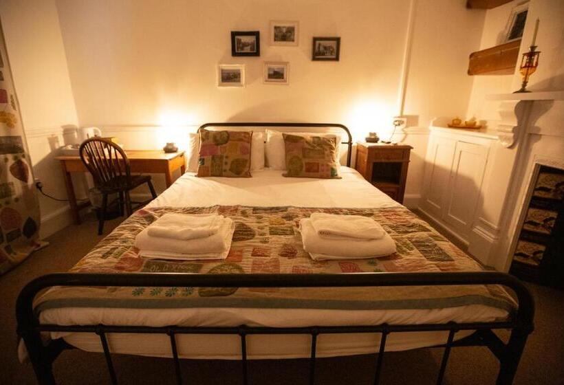 Casa 3 Quartos, Old School Wolverton