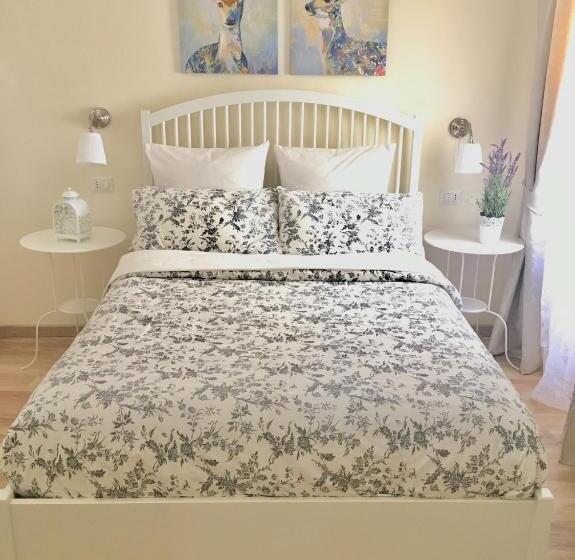 小型豪华套房, Alessia House