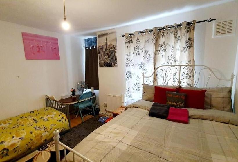 スタンダードトリプルルーム, Merciful King Room, In Zone 2 3