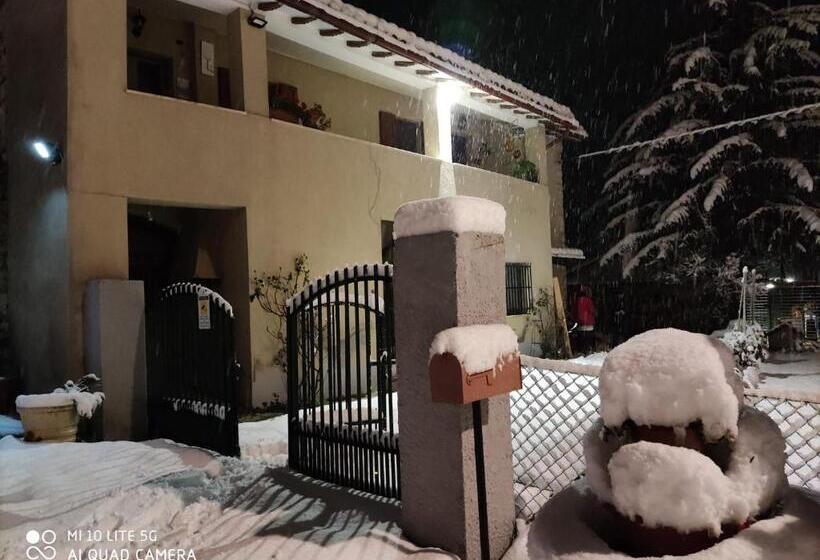 Апартаменты 1 Спальня Вид на Сад, La Casa Di Elena