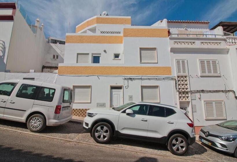 اتاق استاندارد, New Village Guest House