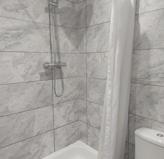 استودیوی لوکس, Apartment & Rooms In London