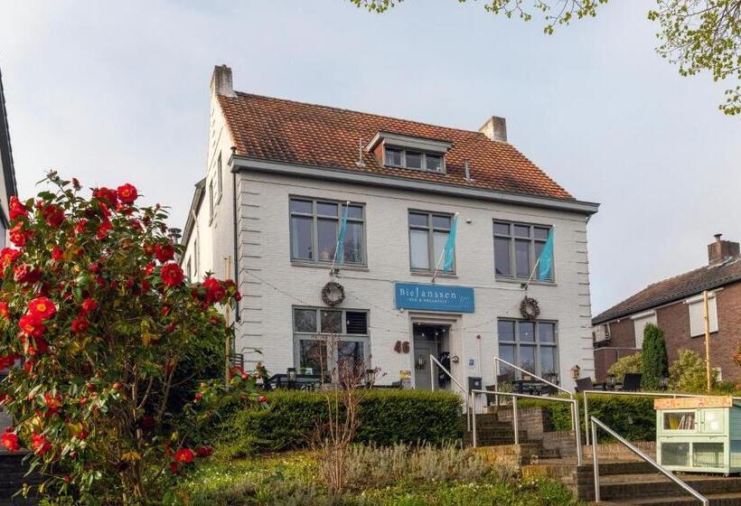 패밀리 룸, B&b Bie Janssen