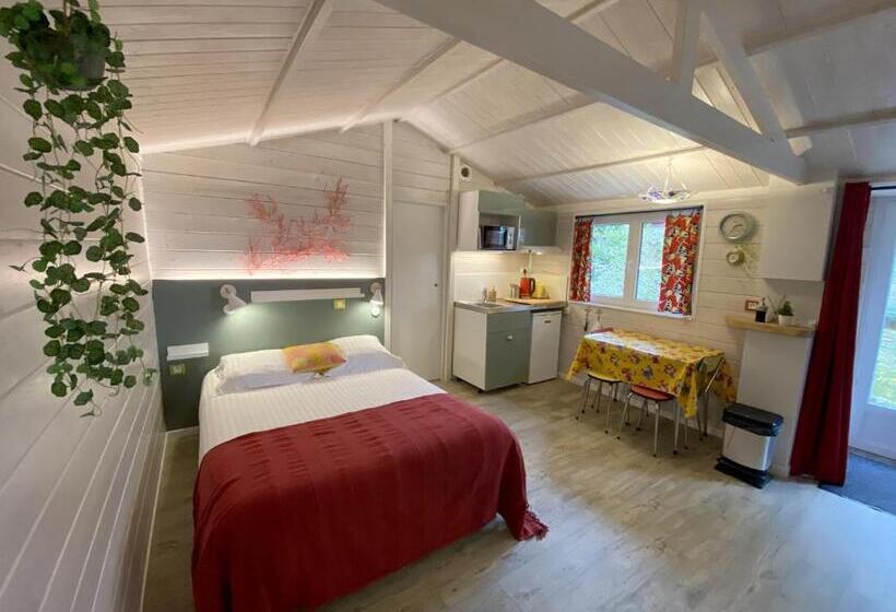 اتاق استاندارد, Le Cabanon De Chessy