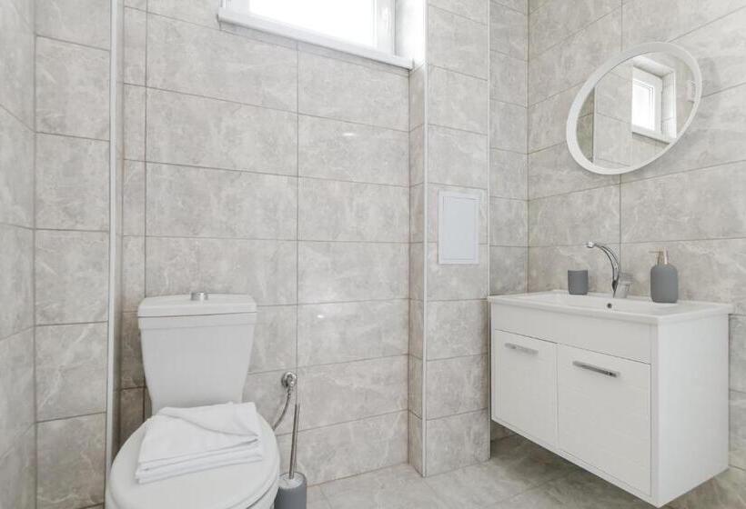 Трехместный Номер Комфорт, Gramada Guest House