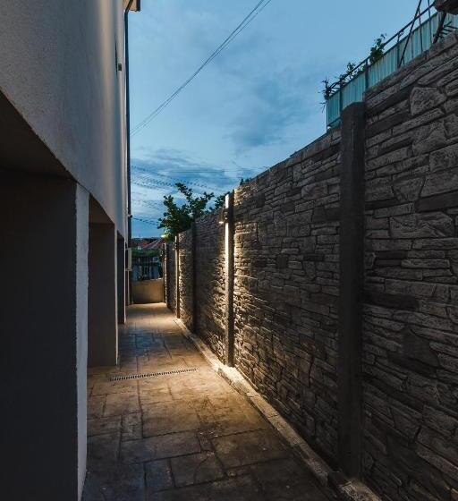Номер Стандарт Трехместный, Gramada Guest House