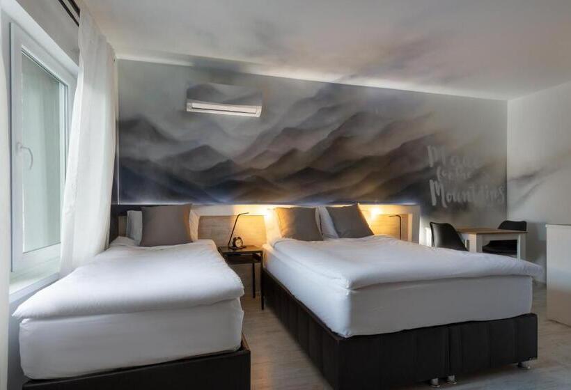 Трехместный Номер Комфорт, Gramada Guest House