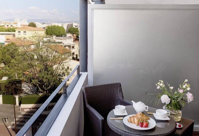 디럭스 룸 도시 전망, Royal Antibes   Luxury Hotel, Résidence, Beach & Spa