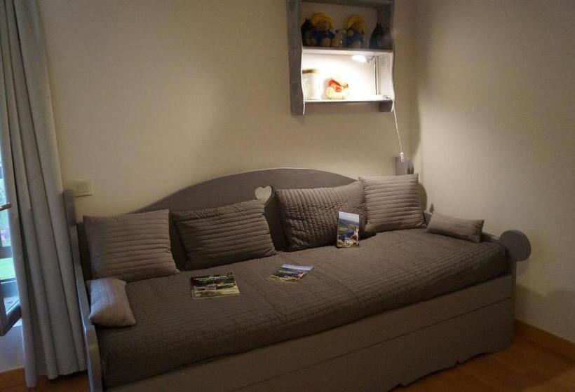 패밀리 룸 가든 전망, Chambre D’hôtes La Jument Grise