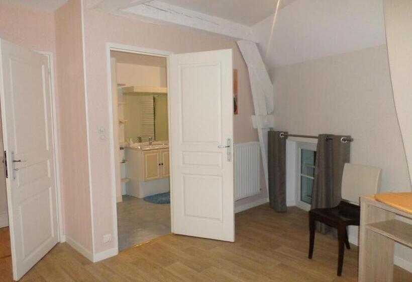 Номер Стандарт, Moulin De L Abbesse