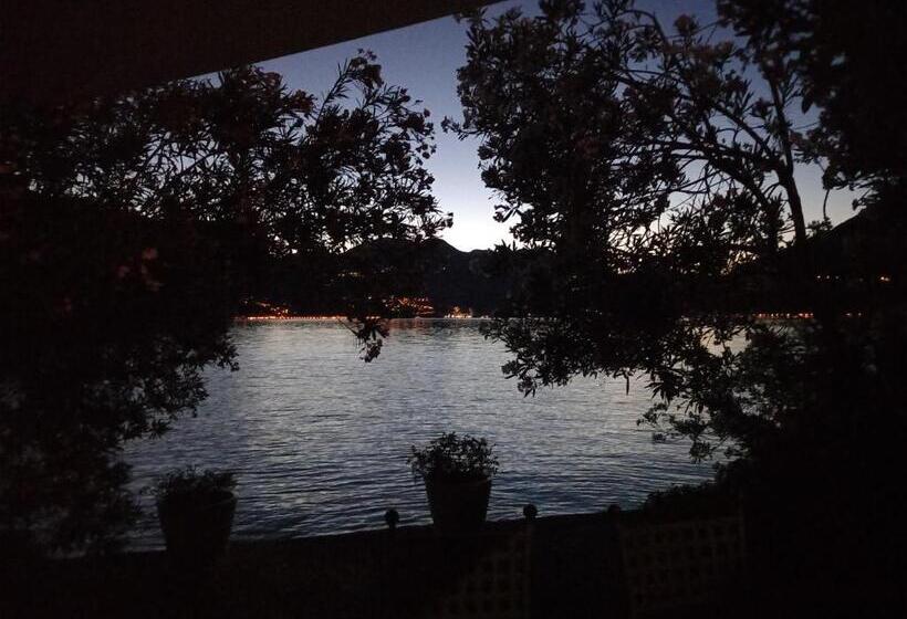 Люкс 2 Спальни, L Oleandro Sul Lago D Iseo B&b