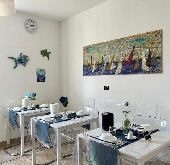 اتاق استاندارد با بالکن و چشم‌انداز دریا, B&b Il Poeta Sul Mare