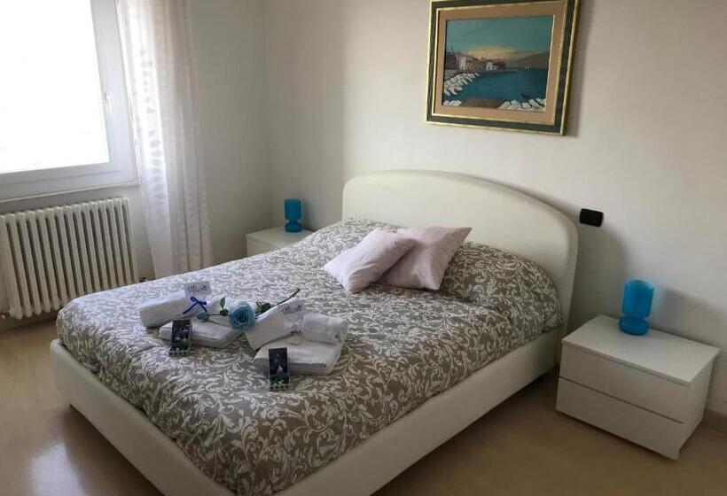 اتاق استاندارد, B&b Il Poeta Sul Mare