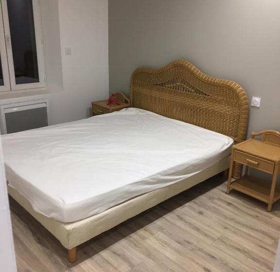 Апартаменты 1 Спальня Вид на Сад, La Cathare Appartement