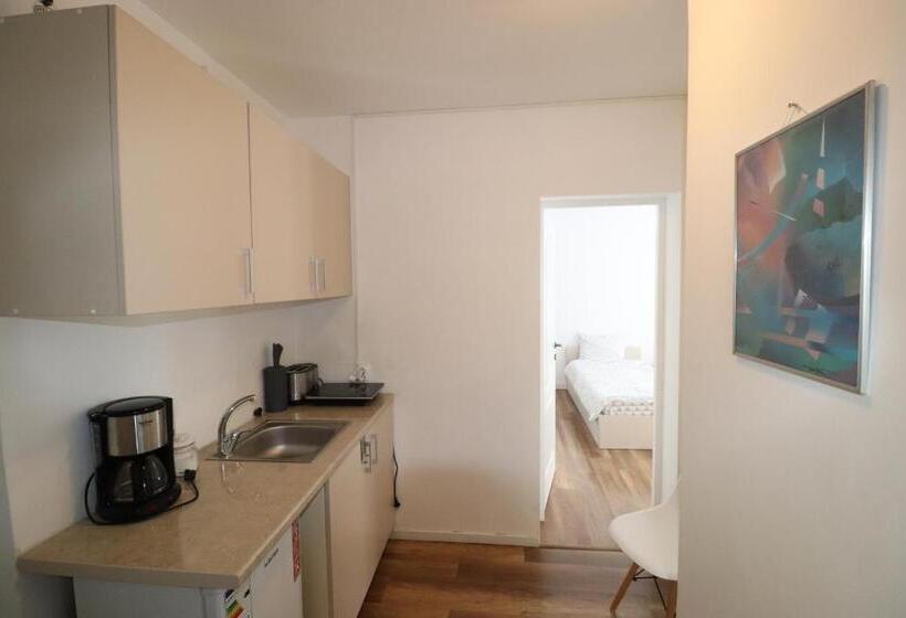 Студия Стандарт, 4 Seasons Apartments