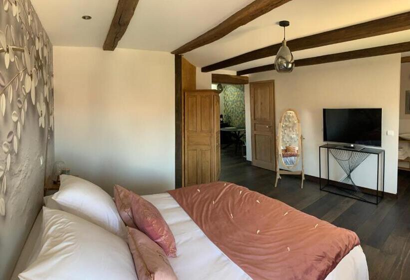 Люкс Кровать Кинг, La Chambre Enchantée
