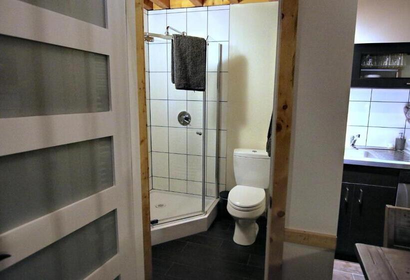 Апартаменты 1 Спальня, Red Cariboo Apartments