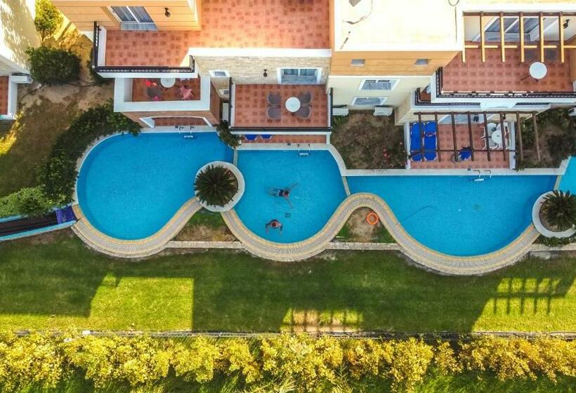 豪华房间, Chrispy Waterpark Resort