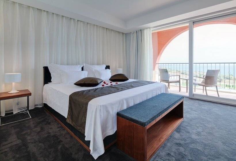 سوییت با چشم‌انداز دریا, Lighthouse Golf & Spa