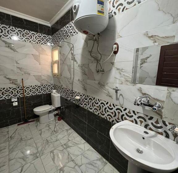Bed in Shared Room with Shared Bathroom, Almanara Hotel Marsa Matrouh