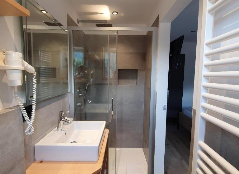 Номер Стандарт с Балконом, Haus Herta B&b