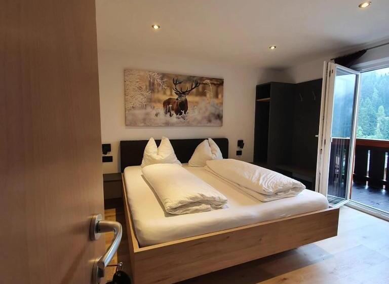 Номер Стандарт с Балконом, Haus Herta B&b