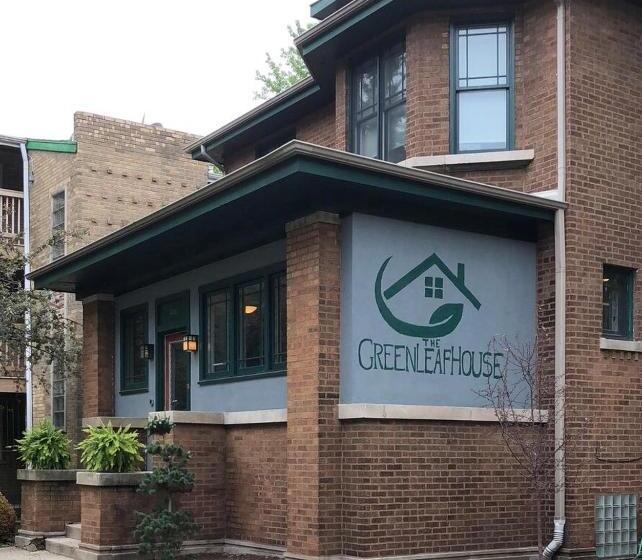 Номер Стандарт, The Greenleaf House