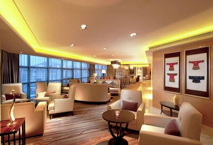 Номер Executive, Hilton Guangzhou Baiyun   Free Shuttle And Phase 1 Registration Service Available For Canton Fair Pe