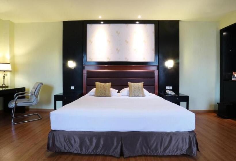 Quarto Deluxe, Sari Ater Kamboti Hotel Bandung