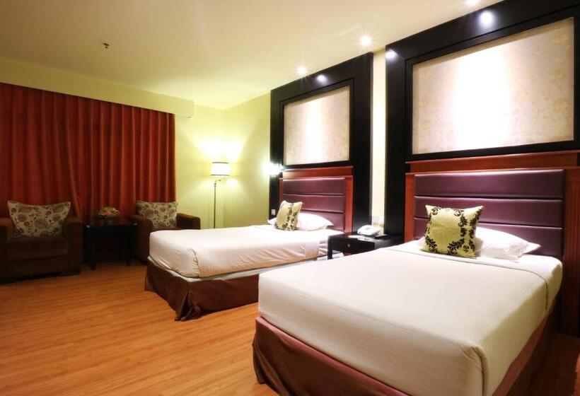 Apartamento 3 Dormitórios, Sari Ater Kamboti Hotel Bandung