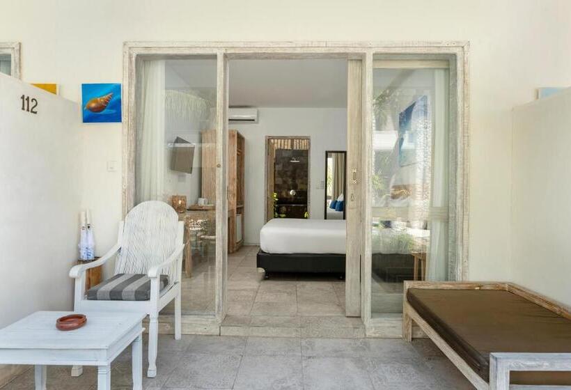 Номер Deluxe, The Beach House Resort