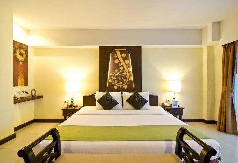 Номер Deluxe, Golden Sea Pattaya   Sha Extra Plus