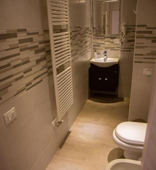 اتاق استاندارد سه نفره, B&b Miramare Suite