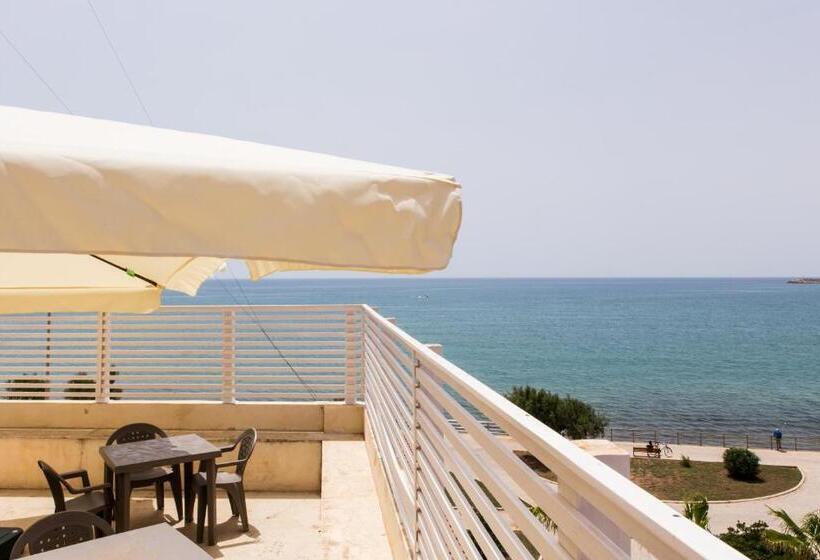 Номер Стандарт, Sea Beach Pozzallo