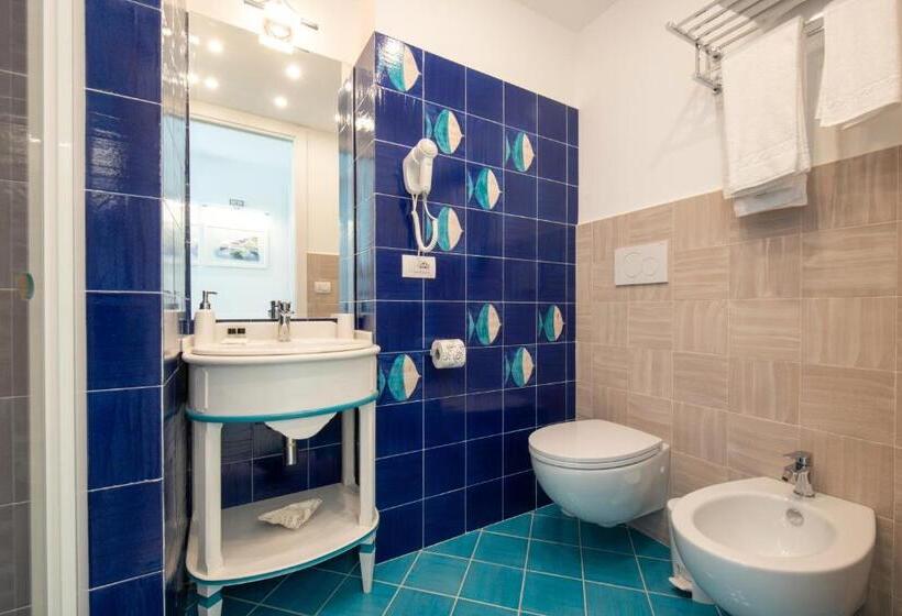 Pokój Comfort Widok Morze, Villa Viviani